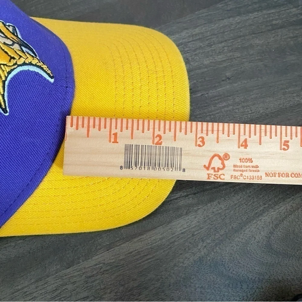 New Era 39 THIRTY Minnesota Vikings Cap Size Large/Extra Large